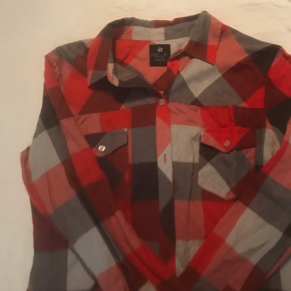 Lightweight Flannel - Picture 2 of 3